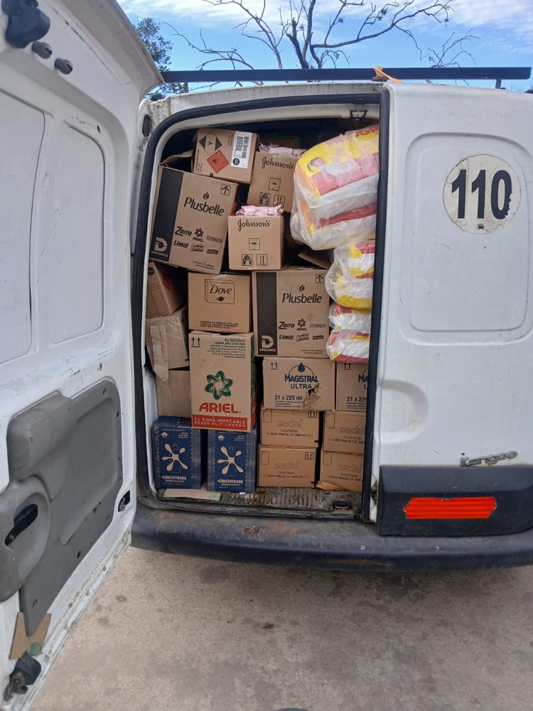 Camioneta de reparto cargada